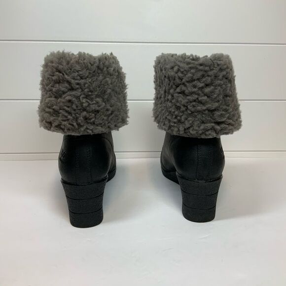 UGG Zea Waterproof Wedge Ankle Boots Size 9 - Picture 5 of 8